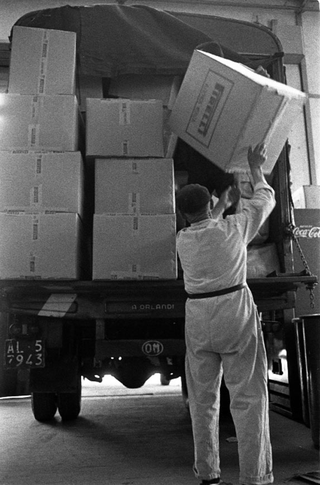 Industria, 012-050-23
1962
Fabbrica Pirelli, Monza (Italia)