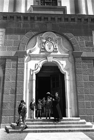 W il Papa, 011-010-02
1963
Sotto il Monte Giovanni XXIII, Bergamo (Italia)