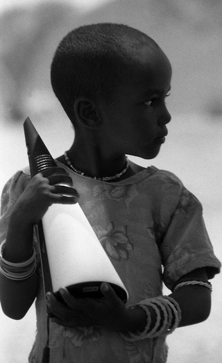 Nemo Cassina Illuminazione, 023-121-13
Lampada Jota di Hikaru Mori per Nemo Cassina Illuminazione, 1996
(Sudan)