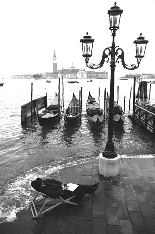 Swatch, 018-182-21
Campagna pubblicitaria Swatch "Spring Summer 1995", 1995
Venezia (Italia)