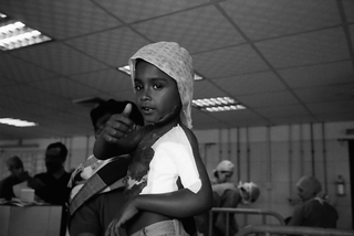 Bangladesh, 103-028-13
Bambino con ustioni in cura, 2009
Dacca (Bangladesh)